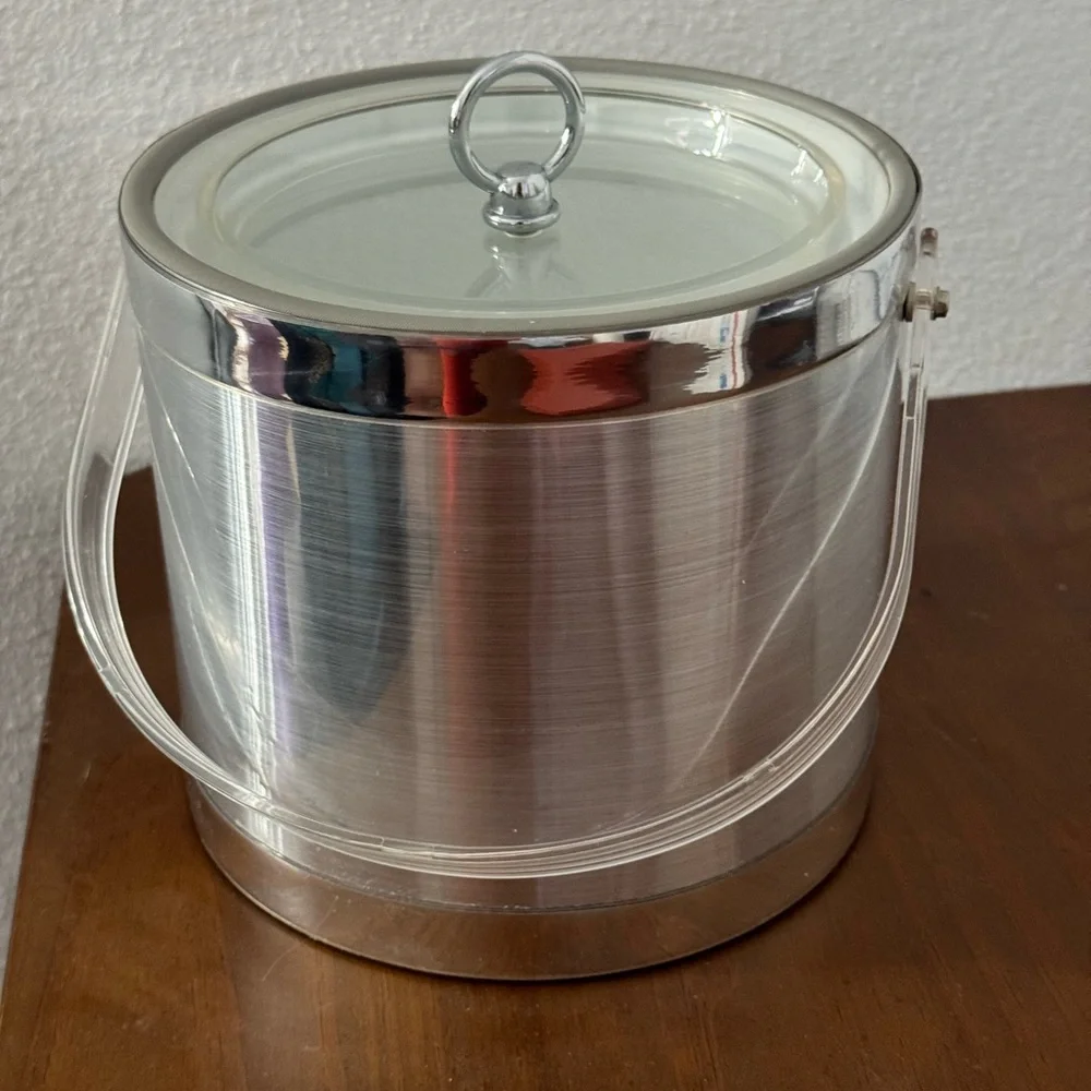 Vintage 1970’s Georges Briard Silver and Lucite Ice Bucket!